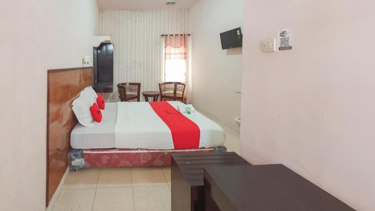מלון באטו Reddoorz At Pujon Malang מראה חיצוני תמונה