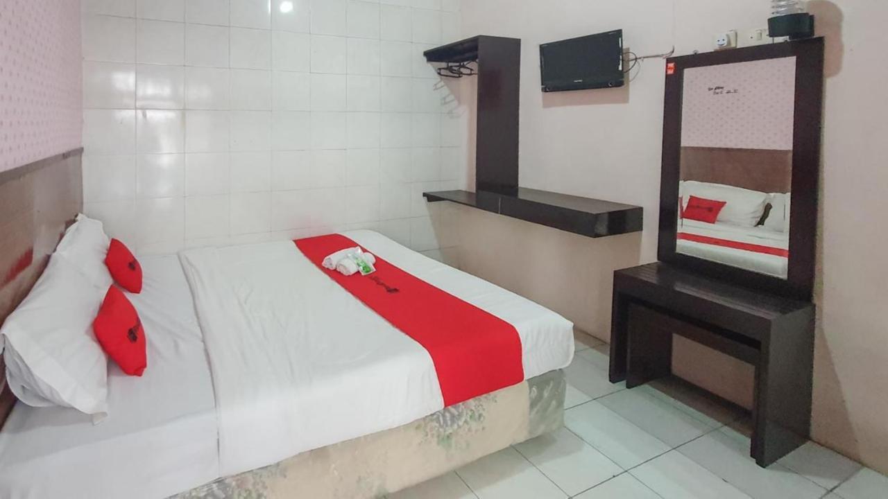 מלון באטו Reddoorz At Pujon Malang מראה חיצוני תמונה