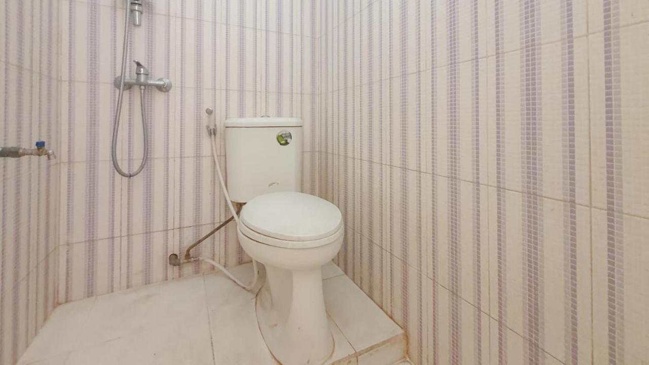 מלון באטו Reddoorz At Pujon Malang מראה חיצוני תמונה