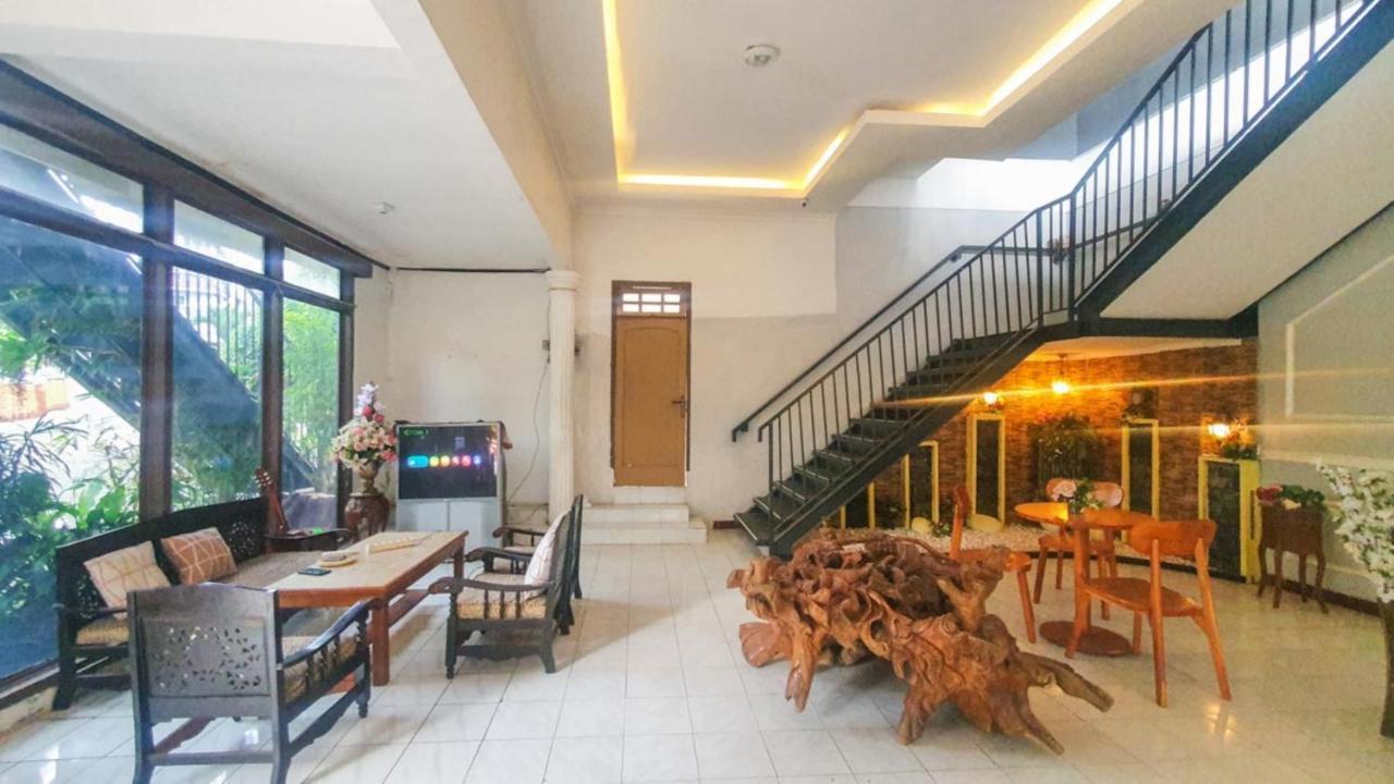 מלון באטו Reddoorz At Pujon Malang מראה חיצוני תמונה