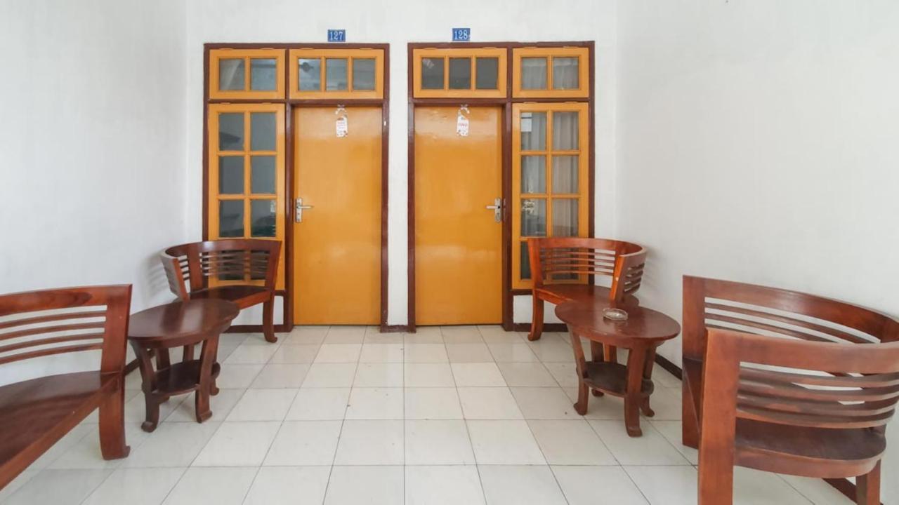 מלון באטו Reddoorz At Pujon Malang מראה חיצוני תמונה
